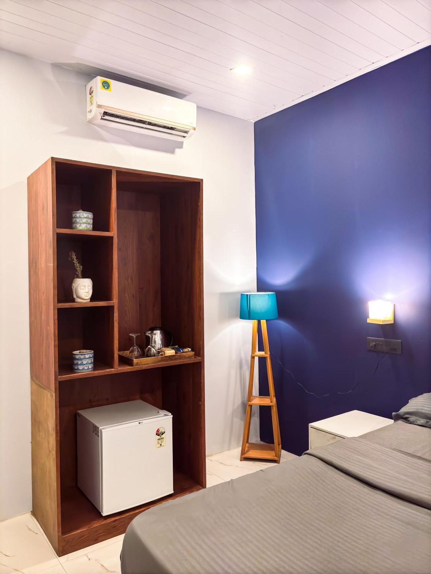 Traverse Luxe Hostel Палолем Екстериор снимка