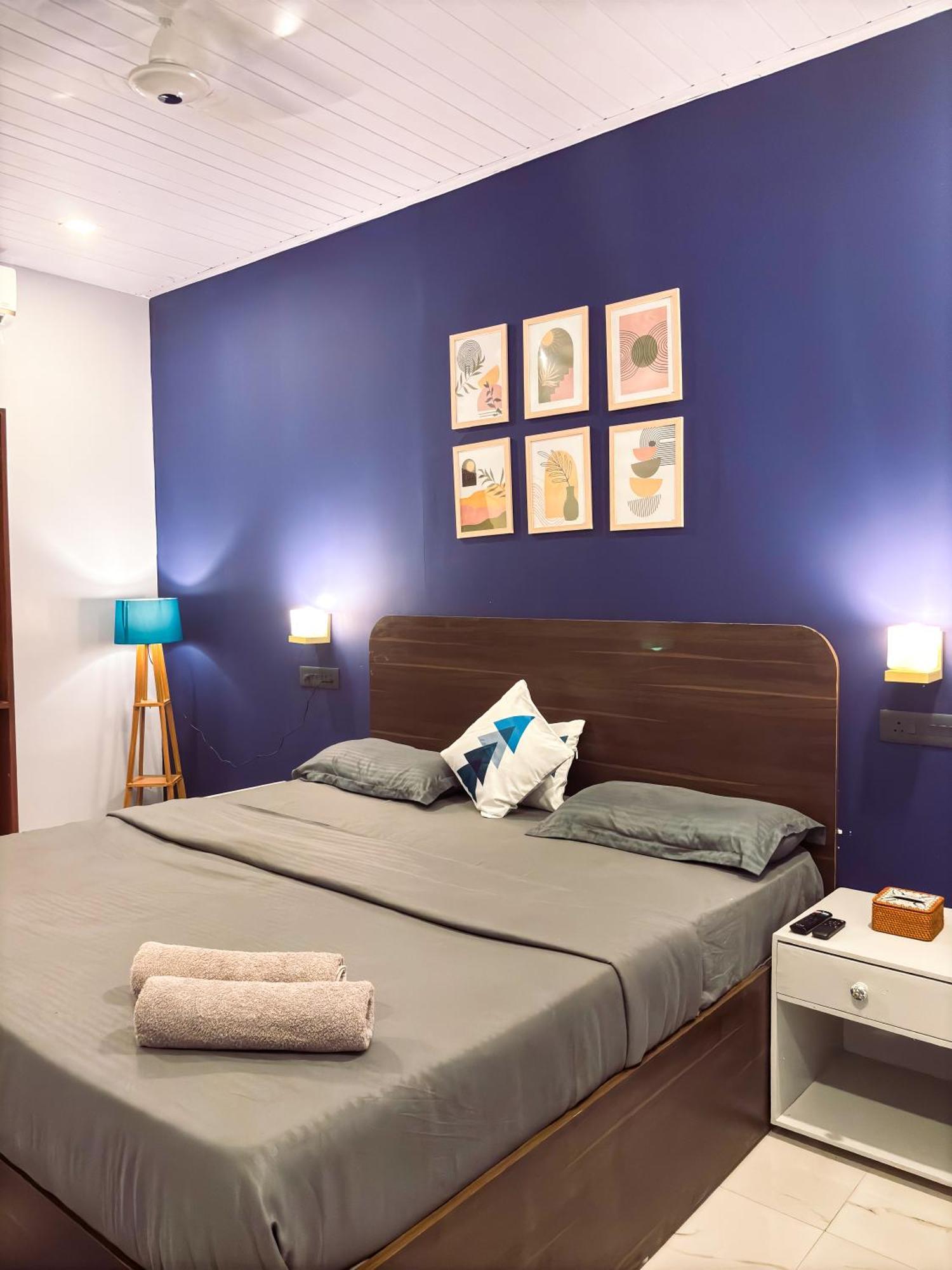 Traverse Luxe Hostel Палолем Екстериор снимка